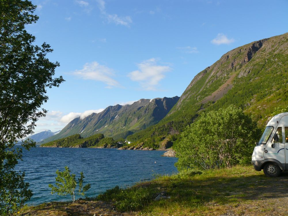 Norvège : Bivouac sur la route d'Oksfjord