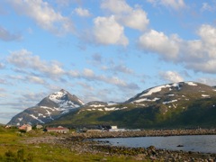 Norvège : Arnoya - Arviksand au soleil de minuit