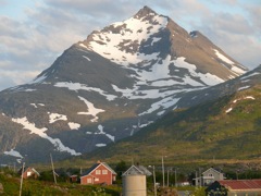 Norvège : Arnoya - Arviksand au soleil de minuit