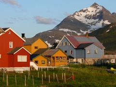 Norvège : Arnoya - Arviksand au soleil de minuit