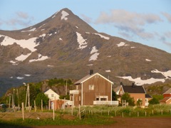 Norvège : Arnoya - Arviksand au soleil de minuit