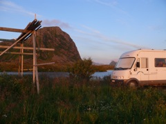Norvège : soleil de minuit à Hovsund
